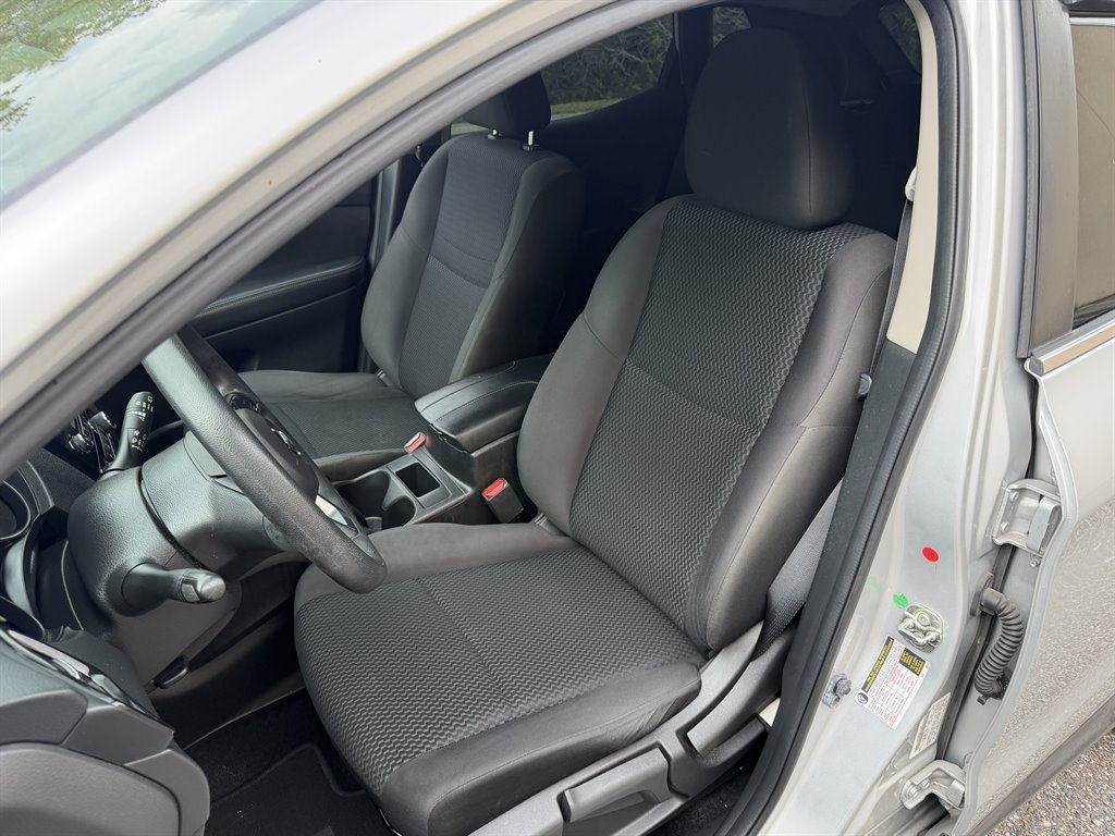 2018 Nissan Rogue - $8,699