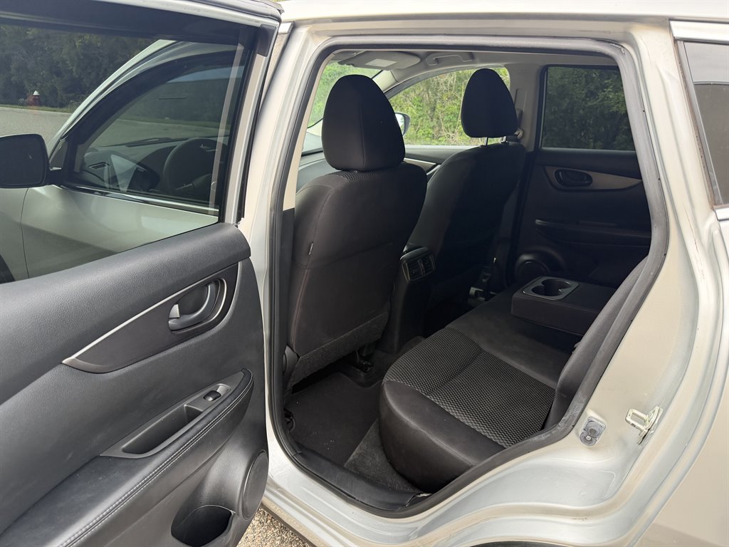 2018 Nissan Rogue - $8,699