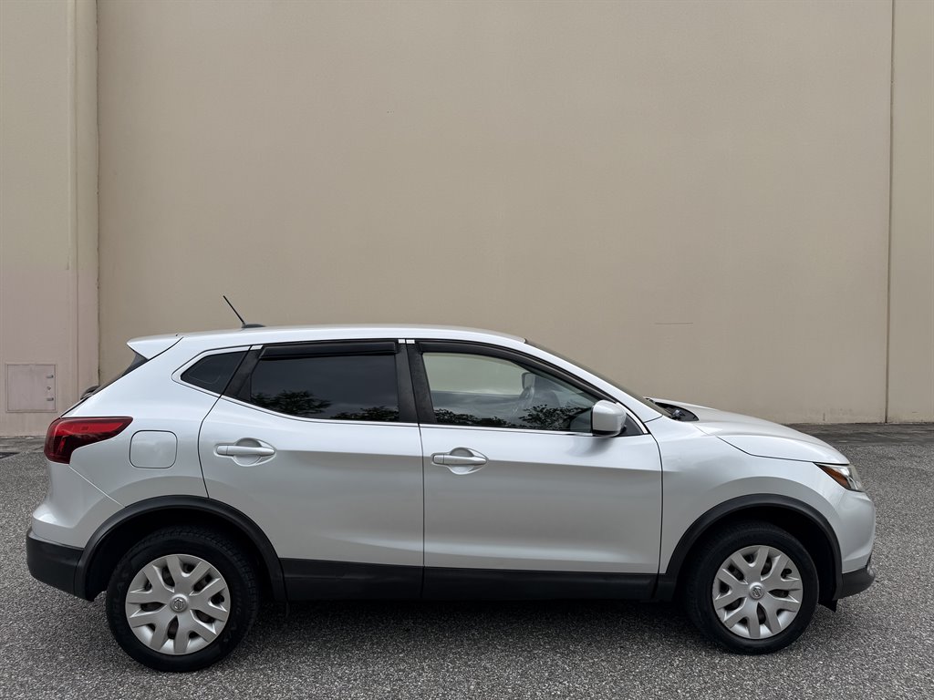 2018 Nissan Rogue - $8,699