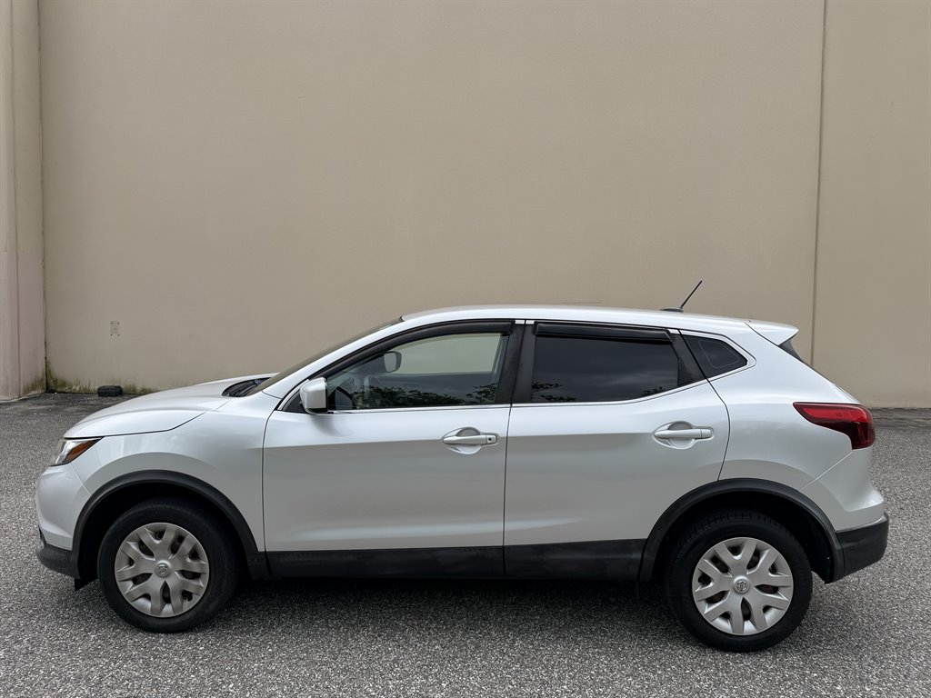 2018 Nissan Rogue - $8,699