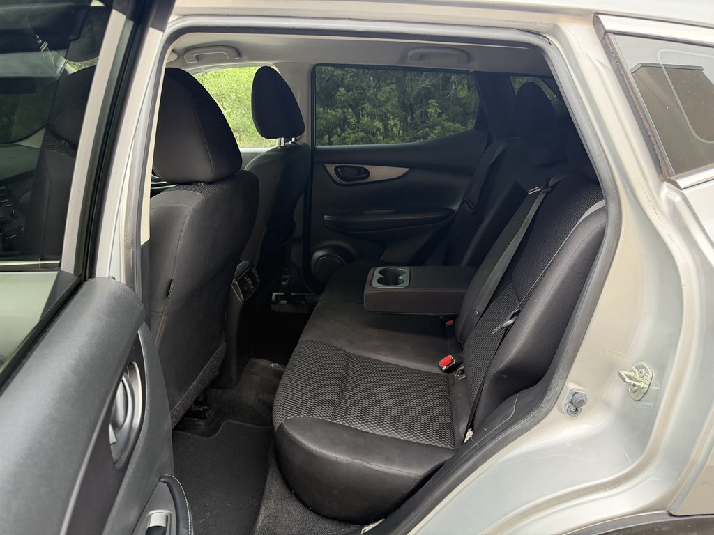 2018 Nissan Rogue - $8,699