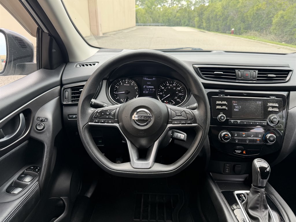 2018 Nissan Rogue - $8,699
