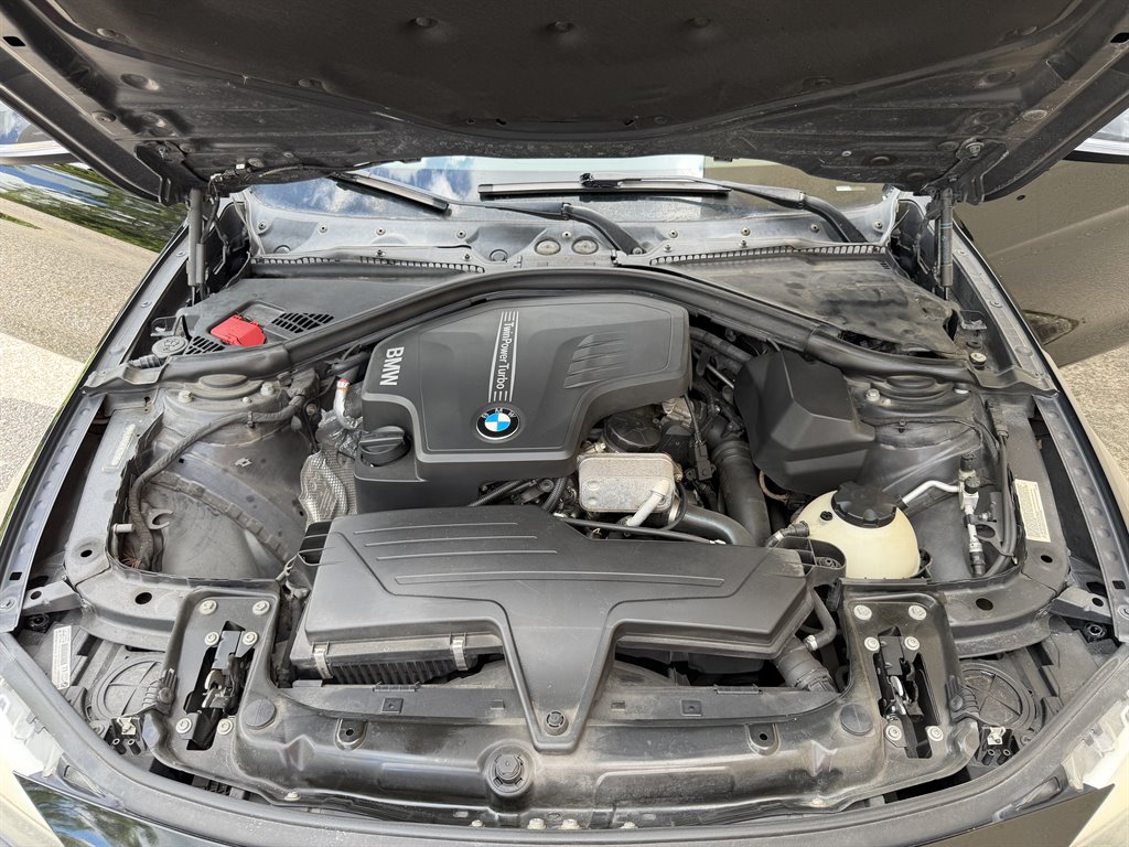 2014 BMW 320i - $7,399