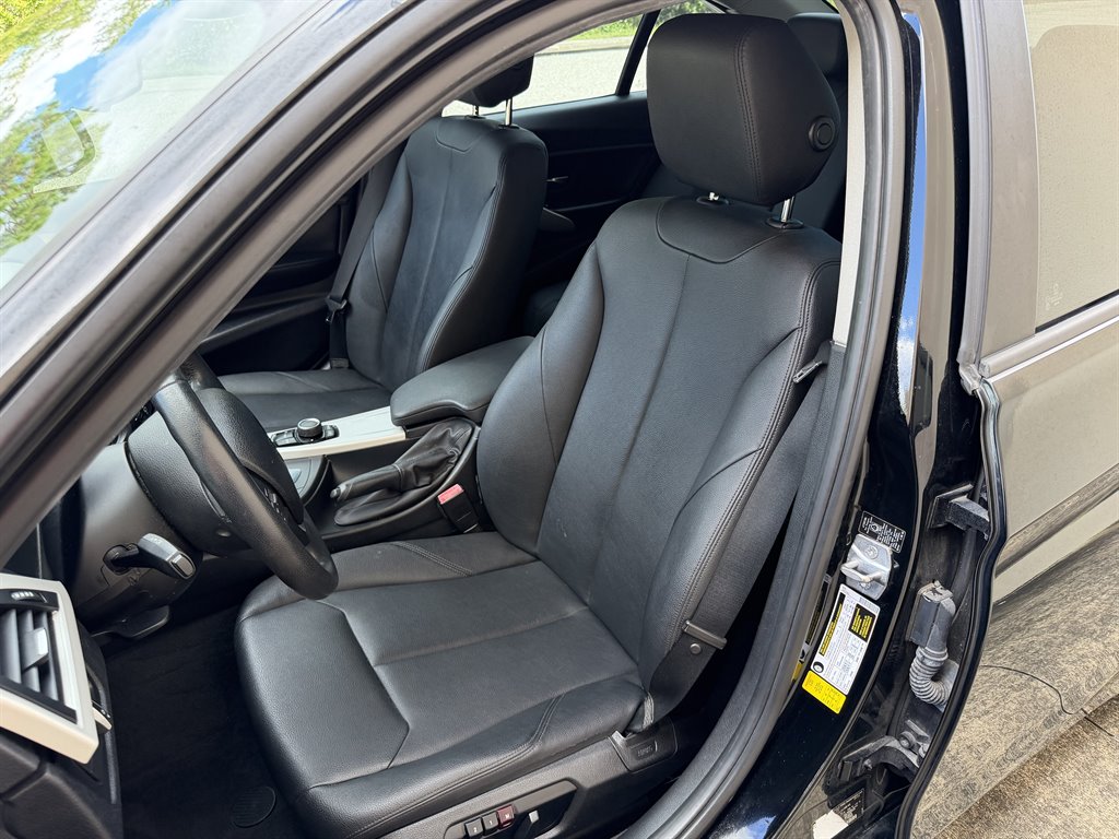 2014 BMW 320i - $7,399