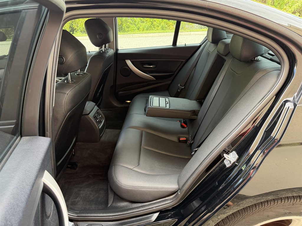 2014 BMW 320i - $7,399