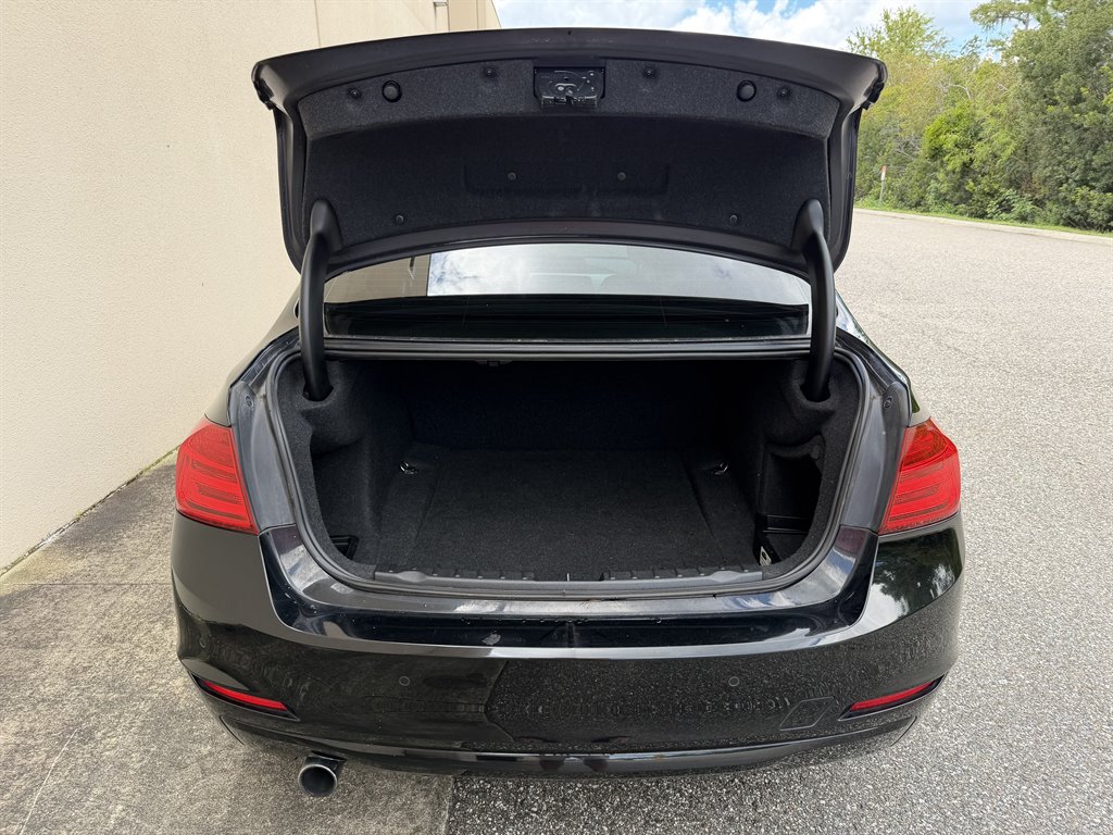 2014 BMW 320i - $7,399