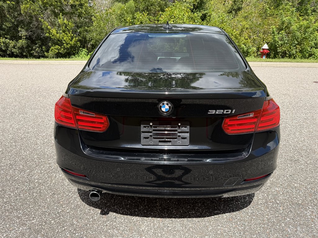 2014 BMW 320i - $7,399