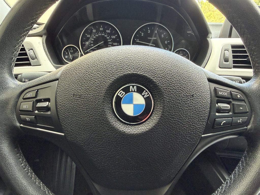 2014 BMW 320i - $7,399