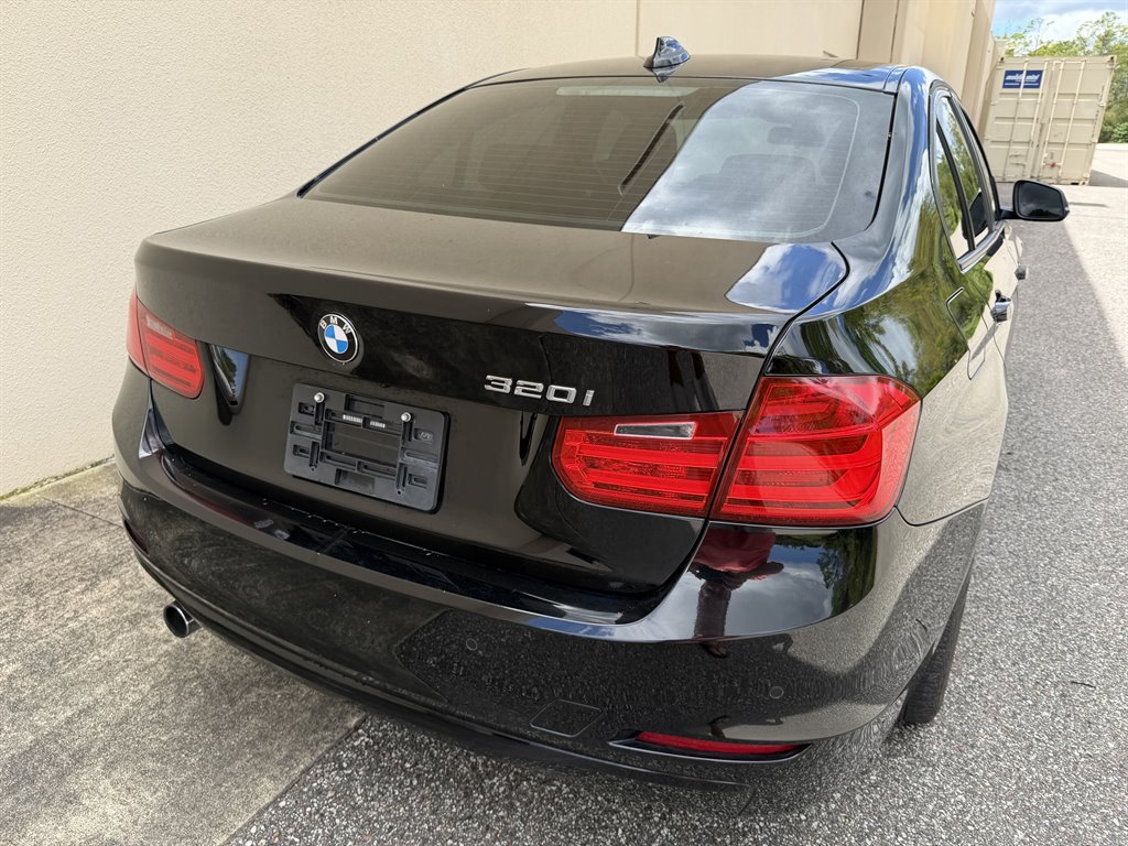 2014 BMW 320i - $7,399