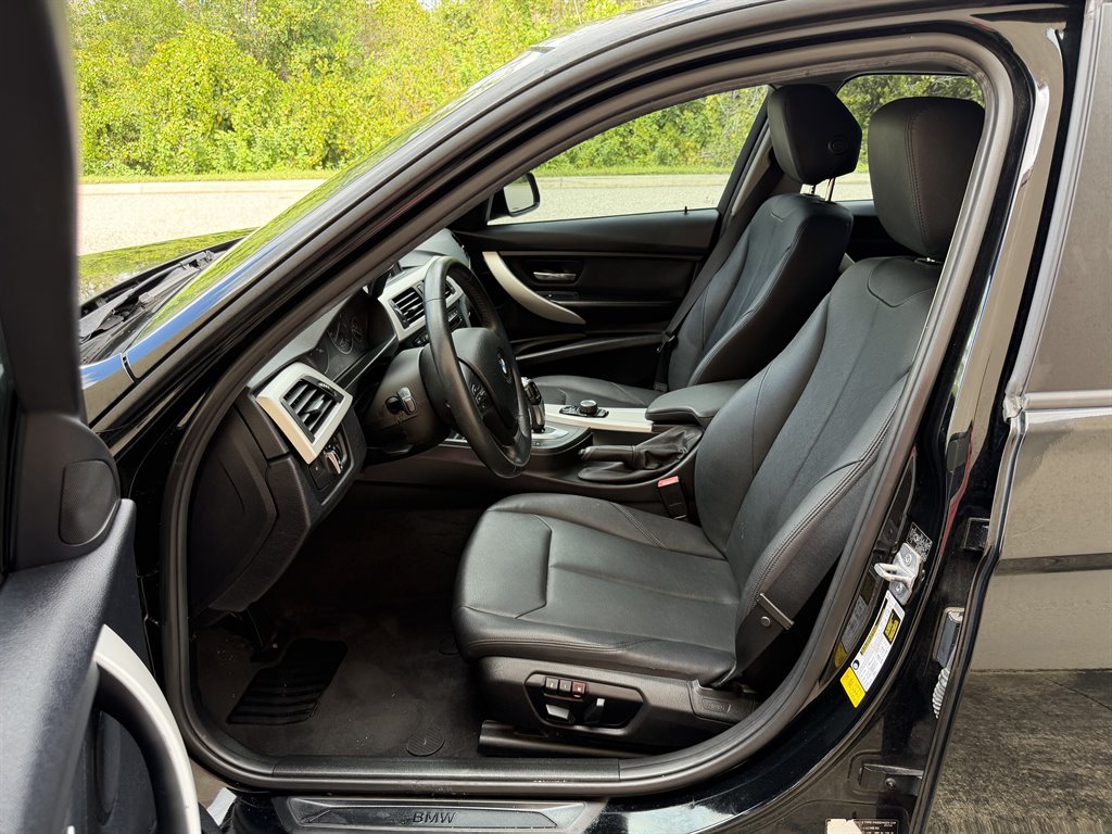 2014 BMW 320i - $7,399