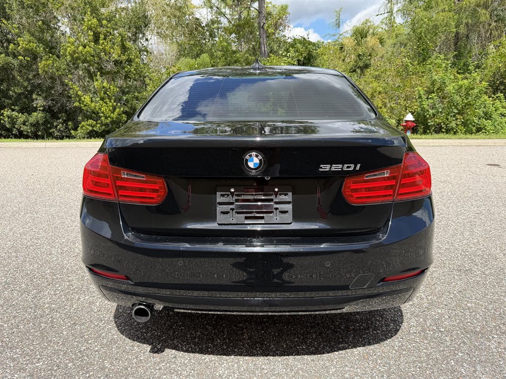 2014 BMW 320i - $7,399