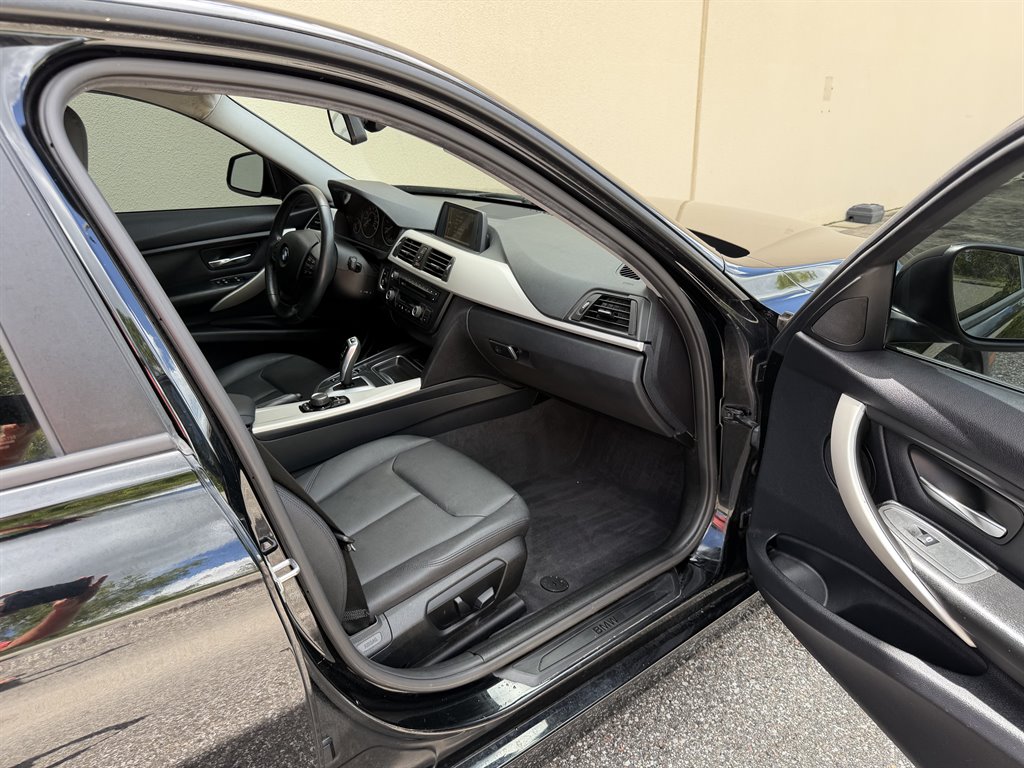 2014 BMW 320i - $7,399