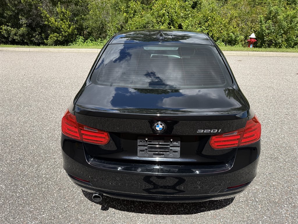 2014 BMW 320i - $7,399