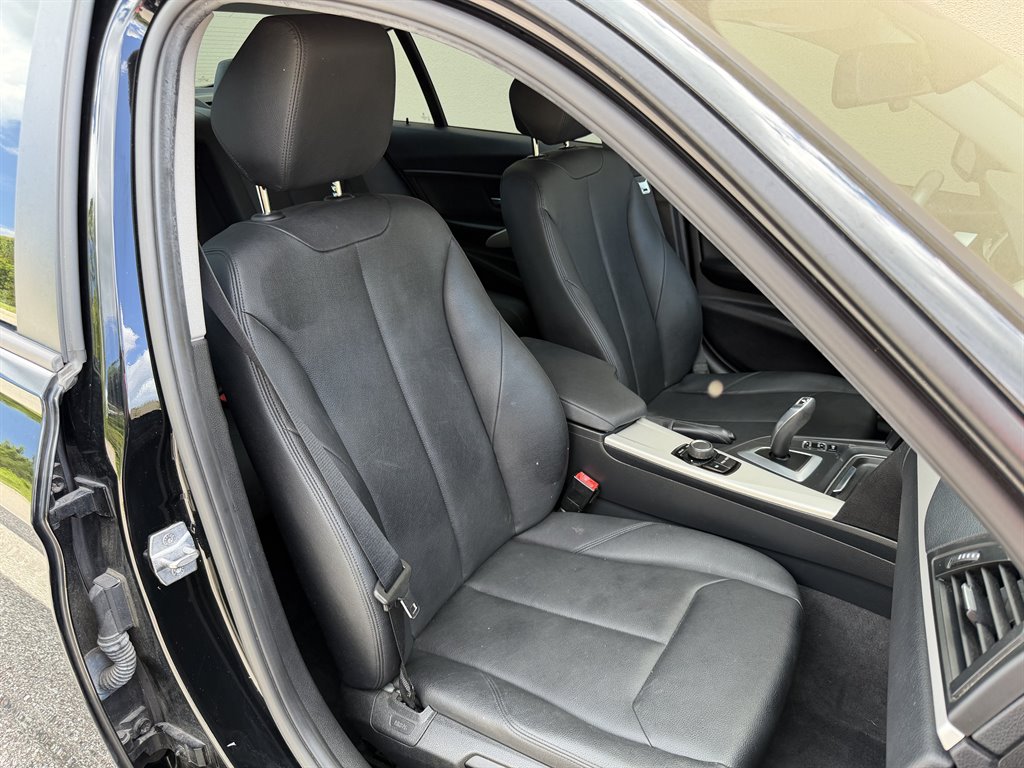2014 BMW 320i - $7,399