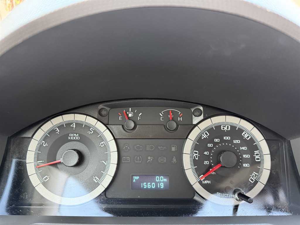 2009 Ford Escape - $3,499