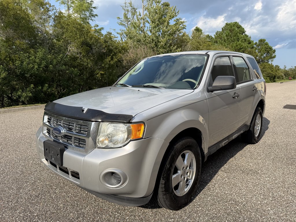 2009 Ford Escape - $3,499
