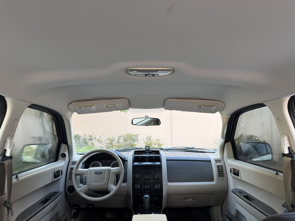 2009 Ford Escape - $3,499