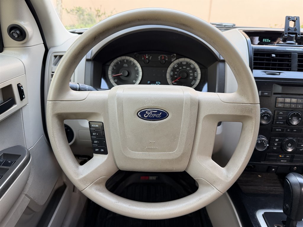 2009 Ford Escape - $3,499