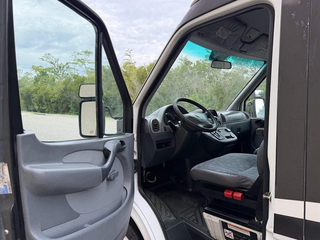2006 Dodge Sprinter - $5,499