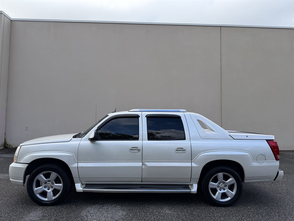 2004 Cadillac Escalade - $4,499