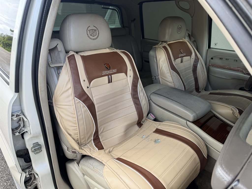 2004 Cadillac Escalade - $4,499