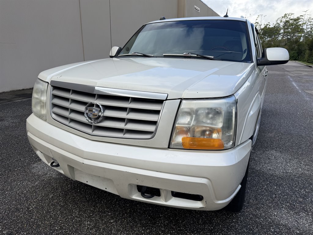 2004 Cadillac Escalade - $4,499