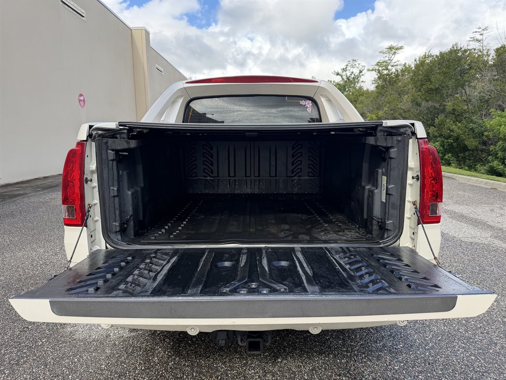 2004 Cadillac Escalade - $4,499