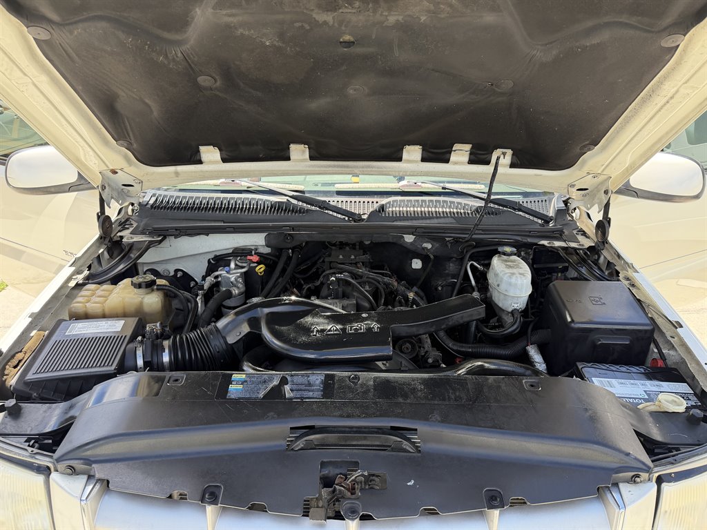 2004 Cadillac Escalade - $4,499
