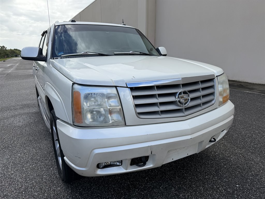 2004 Cadillac Escalade - $4,499
