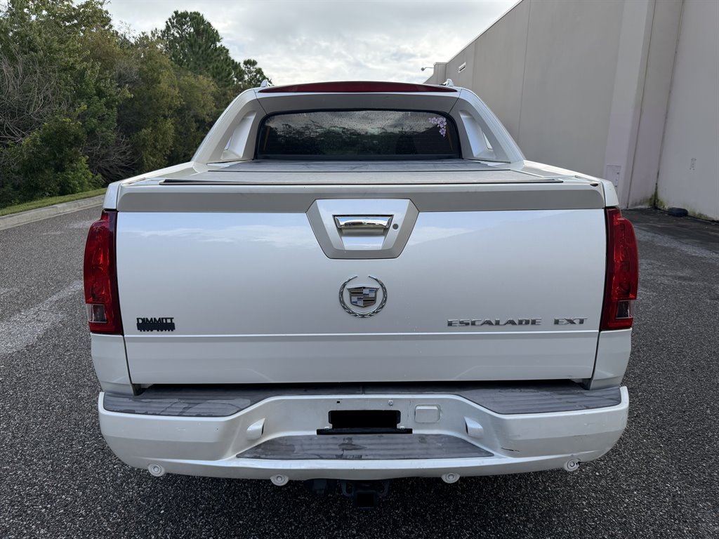 2004 Cadillac Escalade - $4,499