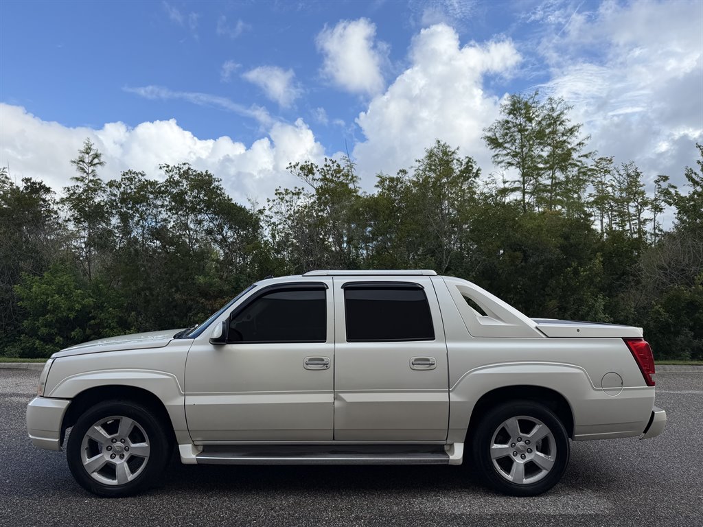 2004 Cadillac Escalade - $4,499