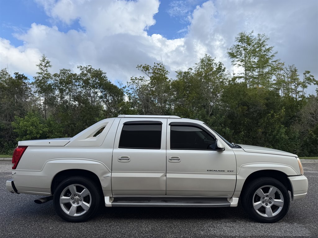 2004 Cadillac Escalade - $4,499