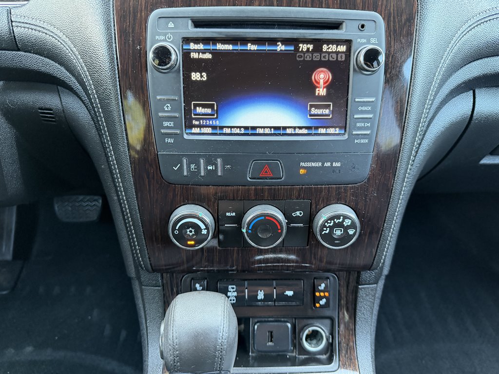2016 Chevrolet Traverse - $3,499