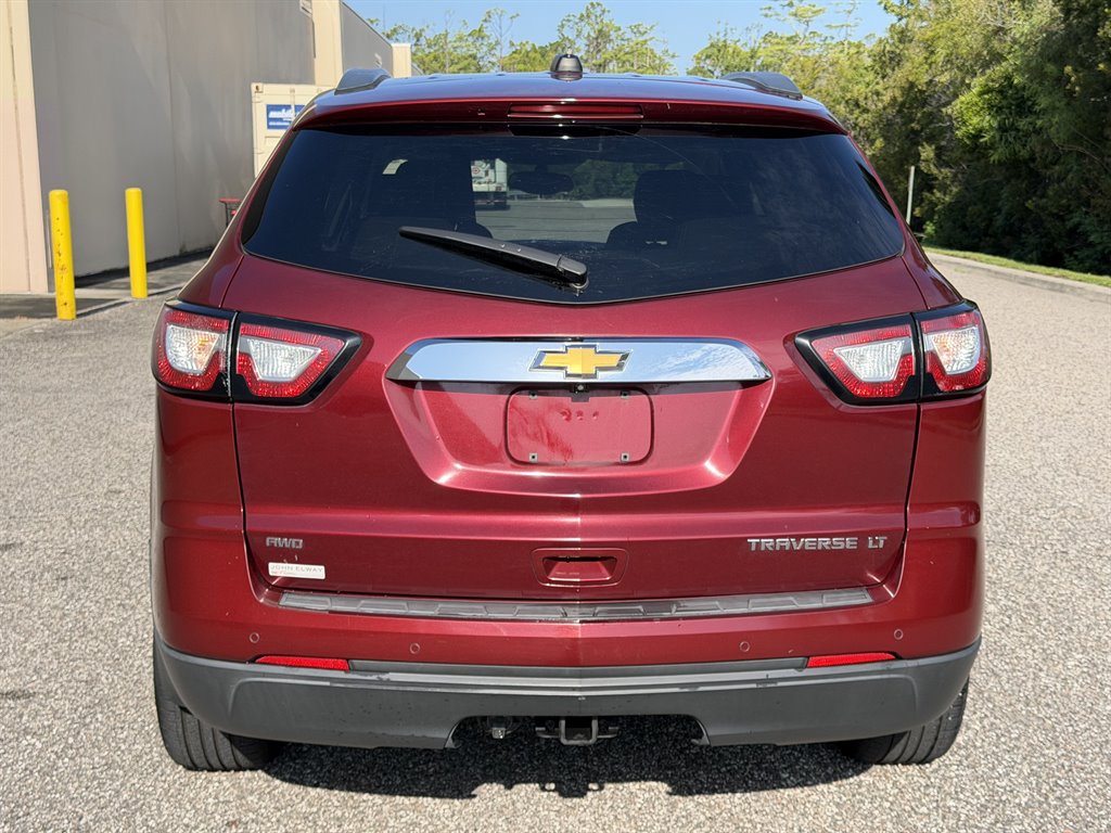 2016 Chevrolet Traverse - $3,499