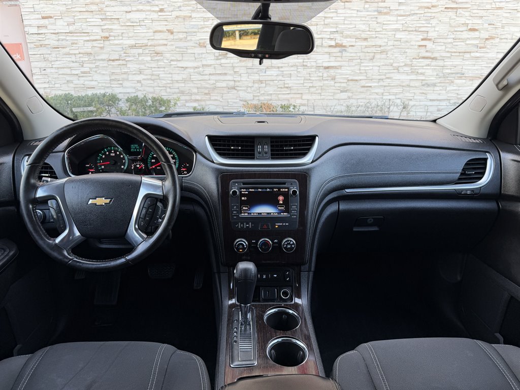 2016 Chevrolet Traverse - $3,499