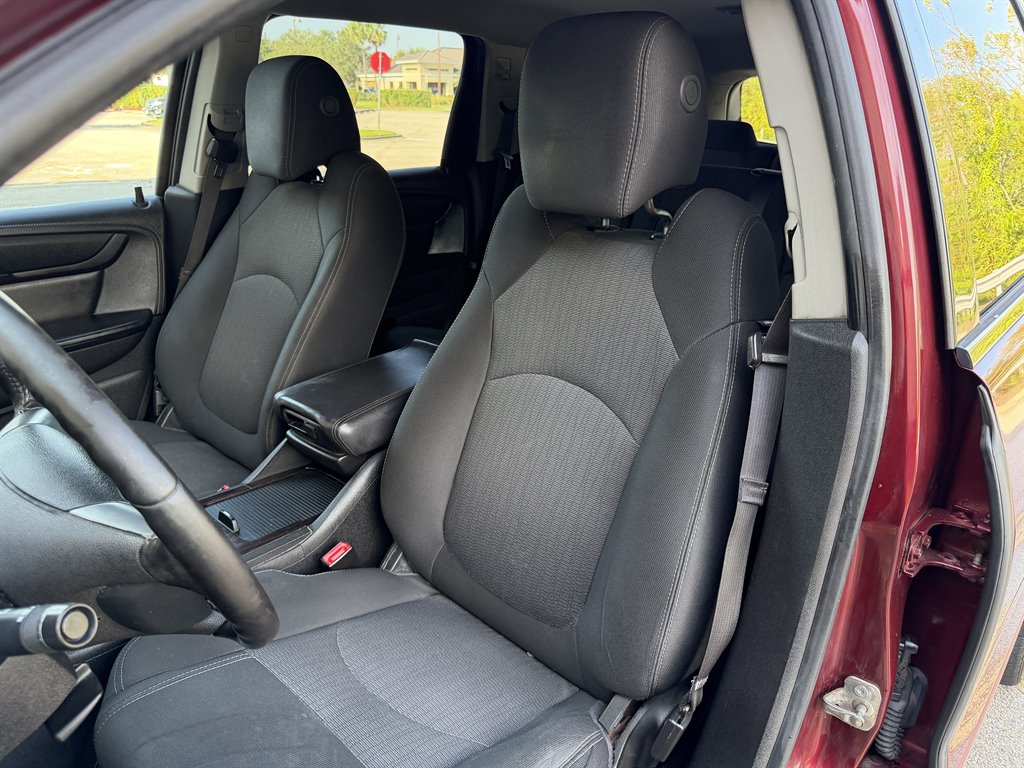 2016 Chevrolet Traverse - $3,499