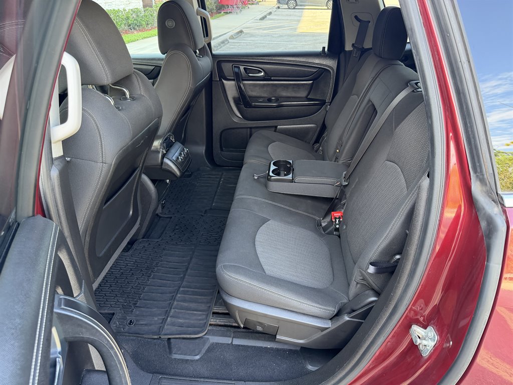 2016 Chevrolet Traverse - $3,499