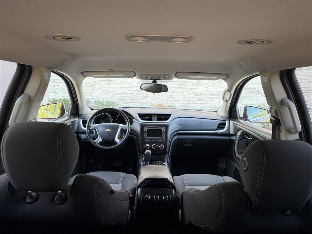 2016 Chevrolet Traverse - $3,499