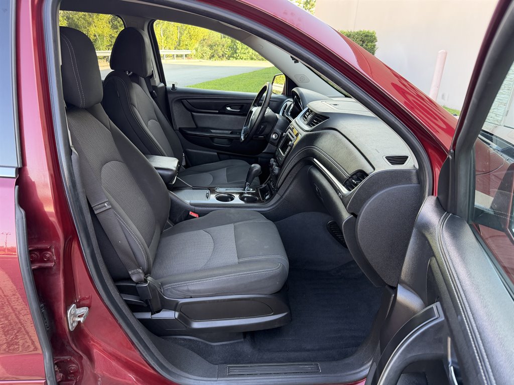 2016 Chevrolet Traverse - $3,499