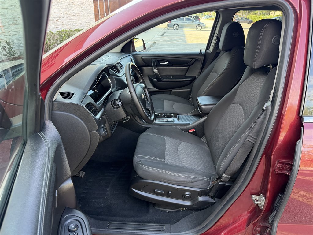 2016 Chevrolet Traverse - $3,499