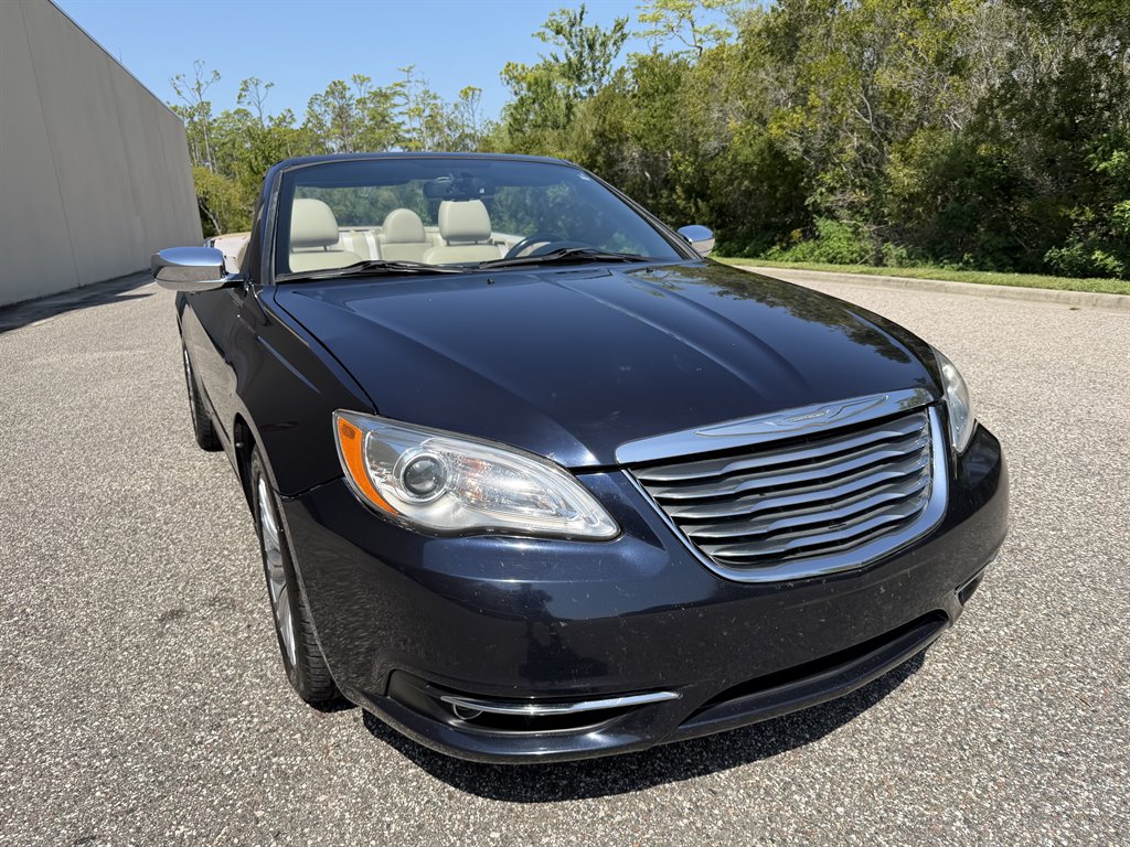 2012 Chrysler 200 - $5,499