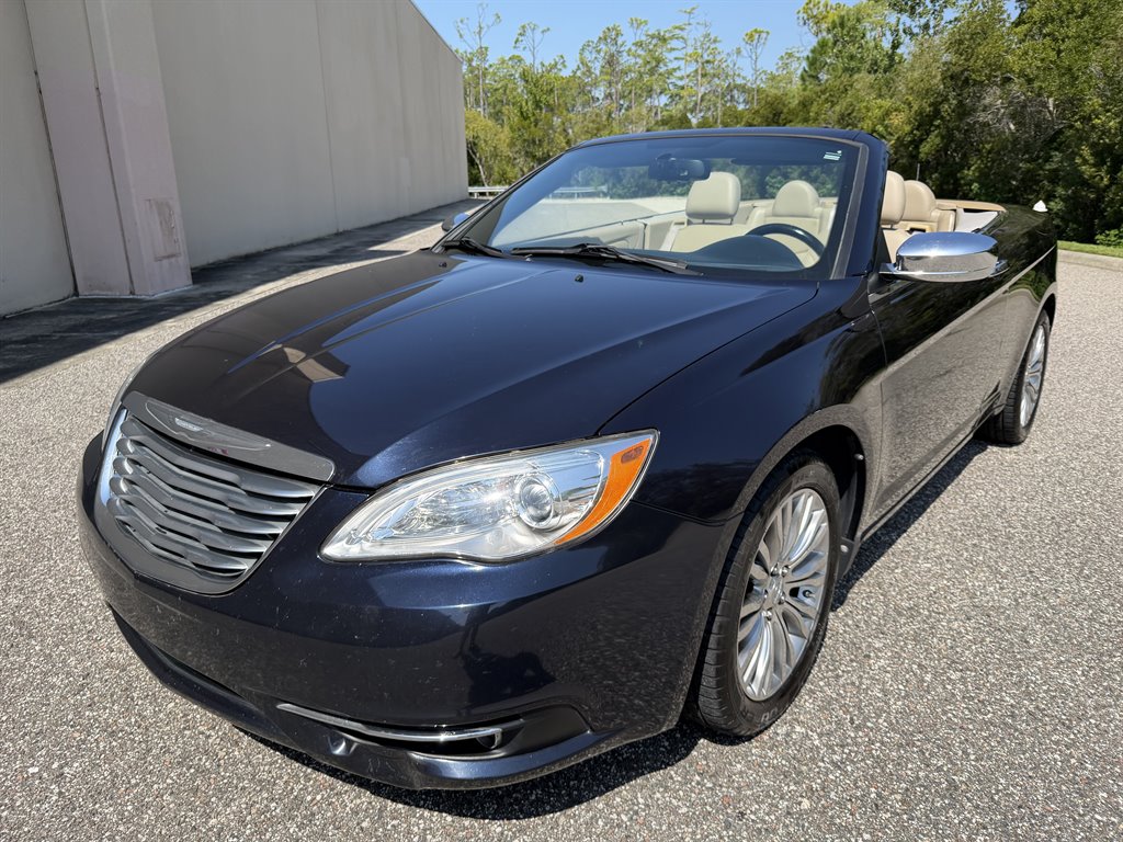 2012 Chrysler 200 - $5,499