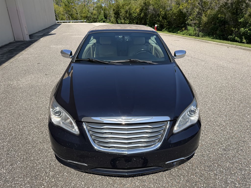 2012 Chrysler 200 - $5,499