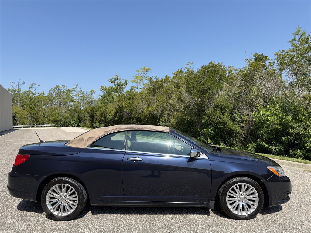 2012 Chrysler 200 - $5,499