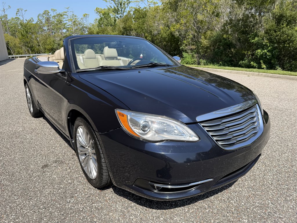 2012 Chrysler 200 - $5,499
