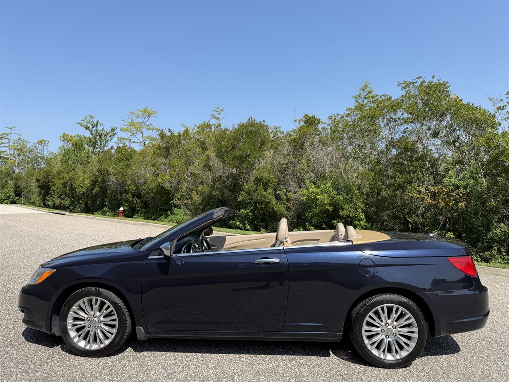 2012 Chrysler 200 - $5,499