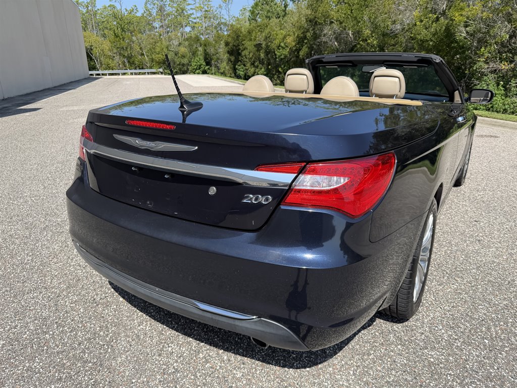 2012 Chrysler 200 - $5,499