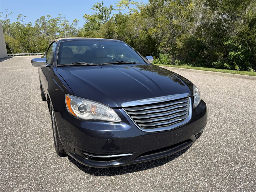 2012 Chrysler 200 - $5,499
