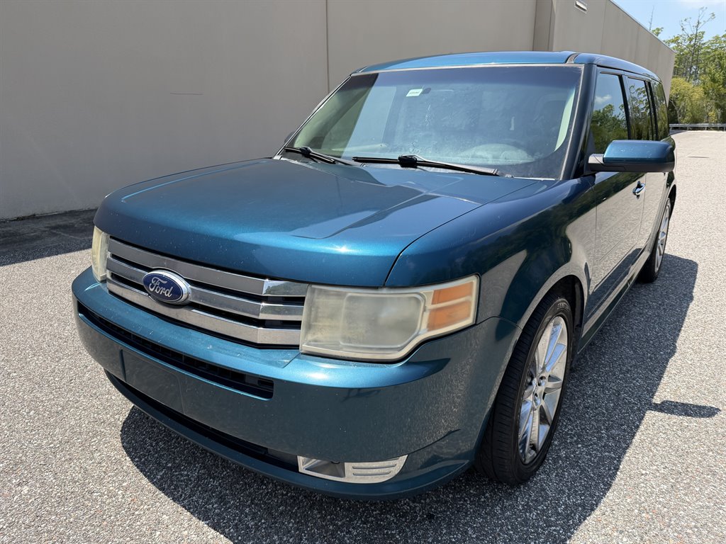 2011 Ford Flex - $3,999