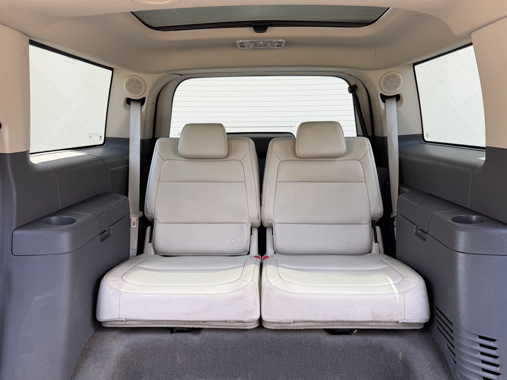 2011 Ford Flex - $3,999